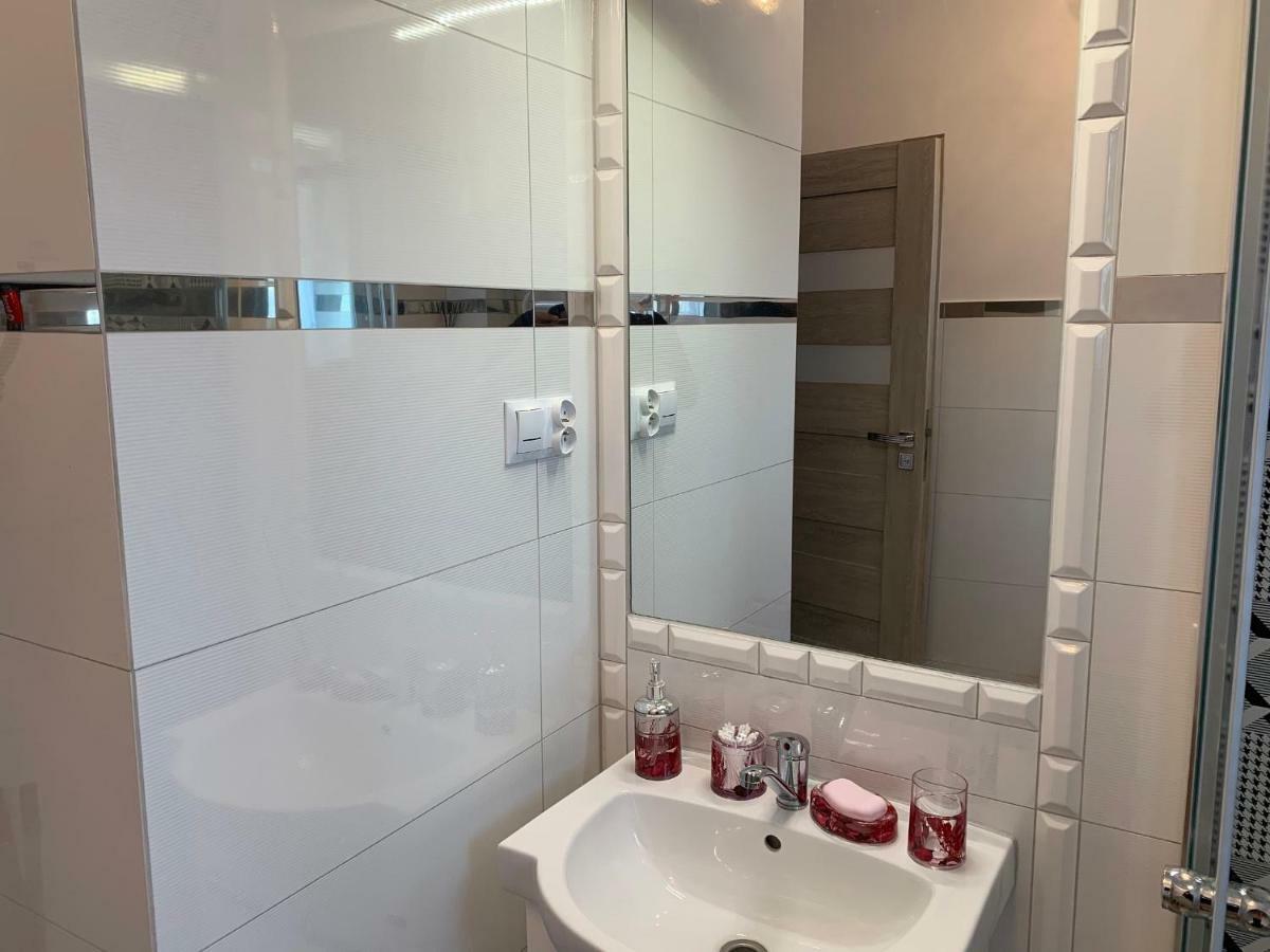 Apartament Bohaterow Westerplatte 20 Διαμέρισμα Ζιελόνα Γκόρα Εξωτερικό φωτογραφία